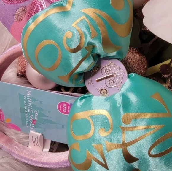 Ears Minnie Mouse The Main Attraction It's Small World Headband Disney L… - Picture 6 of 6